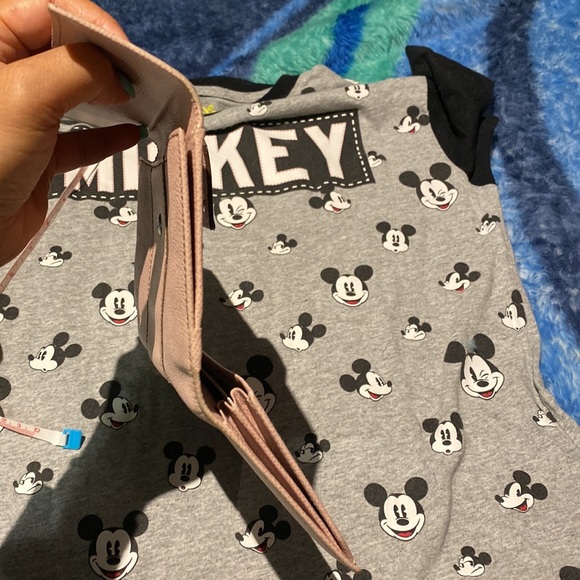 AUTHENTIC SALVATORE FERRAGAMO wallet - Picture 7 of 8